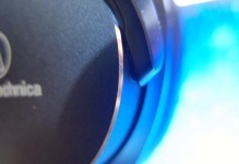 SR5耳机测评及性能分析（SR5耳机的声音表现、舒适度和耐用性评估）